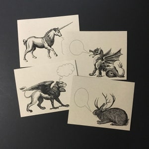 CRÉATURES MYTHOLOGIQUES . Ensemble de 12 cartes postales Cartes Kraft 4.25 x 5.5 Cartes postales Licorne Gryphon Dragon Jackalope Mythologie Papeterie Set