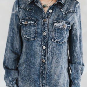 Vintage Blue Washed Western Denim Shirt – Concho Button Tencel Top