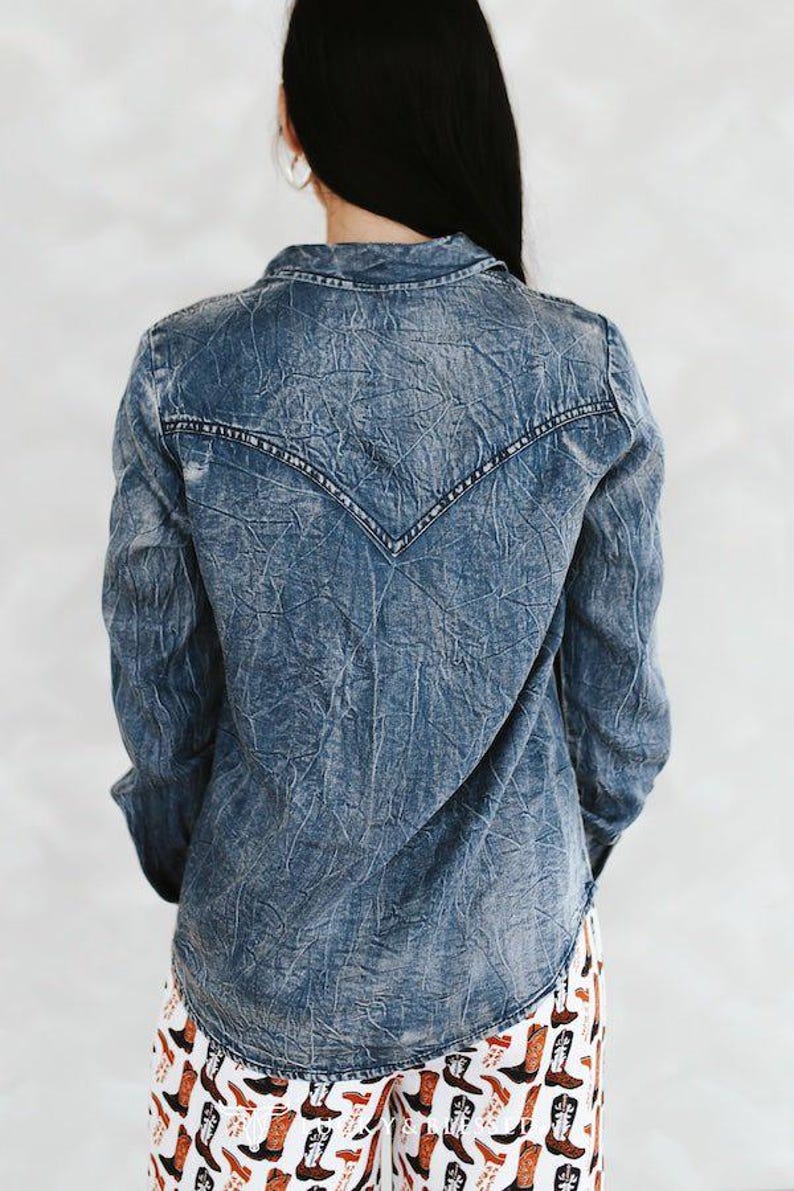 Vintage Blue Washed Western Denim Shirt – Concho Button Tencel Top