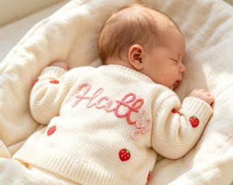 Cárdigan de bebé tejido a mano con nombre personalizado y bordado, suéter de punto personalizado para recién nacido, regalo atemporal para baby shower