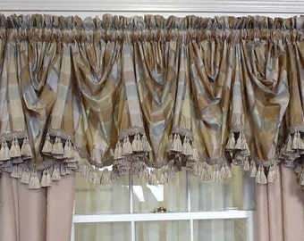 Sheer  5 scoop majesty valance in gold and spa blue check with tassel trim