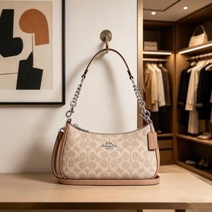 Sac à bandoulière classique en toile Teri Coach — modèle convertible à bandoulière, sac à main de créateur, sac de tous les jours polyvalent pour femme.