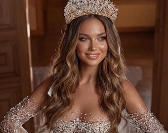 Beautiful crown, diadem, tiara with sparkling rhinestones, bridal crown, bridal crowns