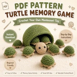 Op de afbeelding: Een PDF-patroon voor een gehaakt schildpadden-geheugenspel met een grote groene gehaakte schildpadschildcontainer en verschillende kleine groene en beige gehaakte schildpadden. De tekst luidt PDF PATTERN TURTLE MEMORY GAME, Crochet Your Own Montessori Toy, Instant Download, Step-by-Step Instructions en Beginner Friendly.