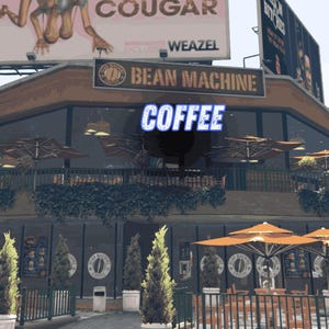 Può includere: Vista esterna di un bar chiamato "Bean Machine" con un'insegna al neon "COFFEE". Il bar dispone di posti a sedere all'aperto con ombrelloni arancioni e alberi decorativi. Un cartellone pubblicitario con la parola "COUGAR" è visibile sopra il bar.