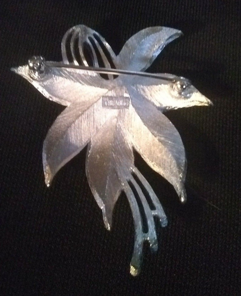 Vintage Crown Trifari brushed silver leaf brooch and earrings demi parure