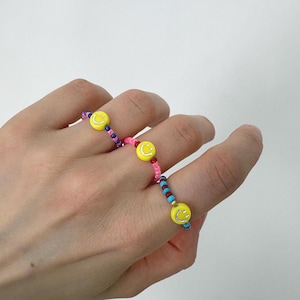 Beaded Smiley Ring (elastic band) with Rocaille Pearls