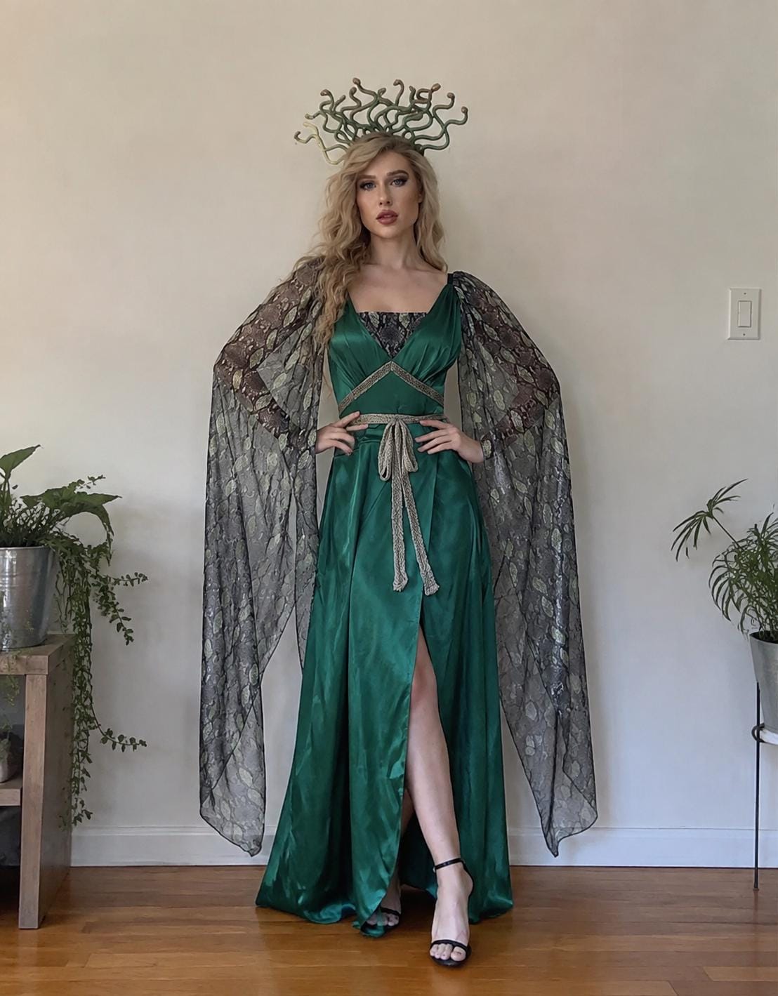 goddess dressed in green Costume green greek goddess costume
