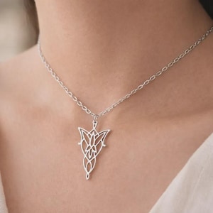 Arwen Evenstar Necklace – Elven Inspired Pendant, Metal Fantasy Jewelry
