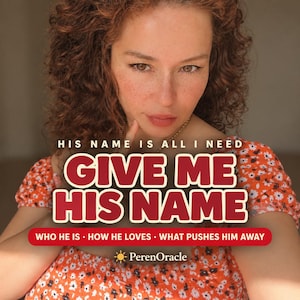Può includere: Una persona con capelli ricci color mogano indossa un top floreale arancione. Il testo recita: HIS NAME IS ALL I NEED, GIVE ME HIS NAME, WHO HE IS • HOW HE LOVES • WHAT PUSHES HIM AWAY, e PerenOracle con un'icona sole. Mano vicino al mento.
