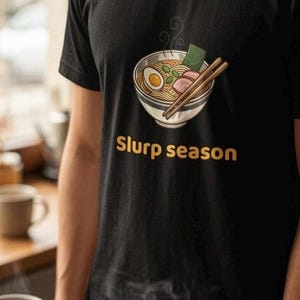 Slurpsäsong Ramen Graphic Tee | Japansk nudelälskare-tröja | Unisex Bella Canvas-t-shirt