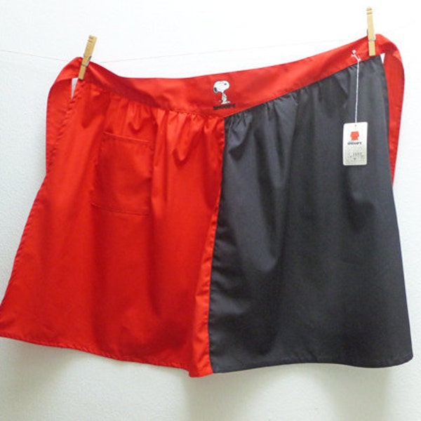 Black and Red Snoopy Half Apron