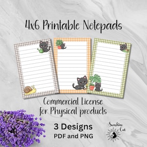 Peut inclure: Trois blocs-notes imprimables 4x6 avec des pages lignées et des bordures à carreaux marron, orange et vert. Chaque bloc-notes présente un chat de dessin animé et d'autres petites illustrations. Le texte "Commercial License for Physical products" est inclus.