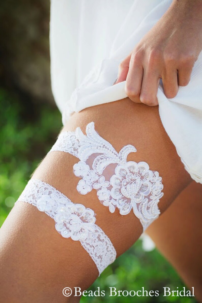 White Lace Wedding Garter, Beaded Flower Bridal Garter, White Wedding Garter Set, Floral Lace Garter set, Woodland Wedding Garter Set image 3