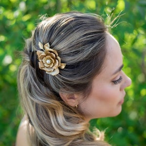 Gold Rose Hair Comb I Decorative Hair Comb | Gold Flower Bridal Hair Comb | Rosette Headpiece | Bridal Headpiece | Rustic Wedding Hair Comb