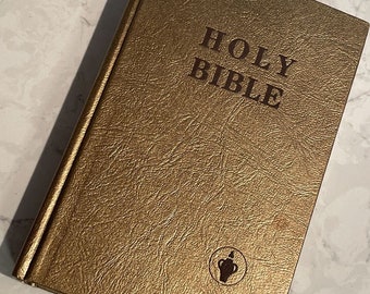 Holy Bible: King James Version Dove of Peace Edition 1965 - Etsy