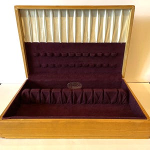 Vintage Birch Wood Flatware Storage Chest w Drawer Tarnish Resistant