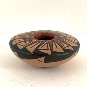 Vintage Mata Ortiz Art Pottery Miniature Polychrome Pot Signed Yoli R 2&quot;