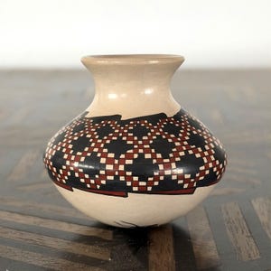 Vintage Mata Ortiz Art Pottery Miniature Polychrome Pot 2"
