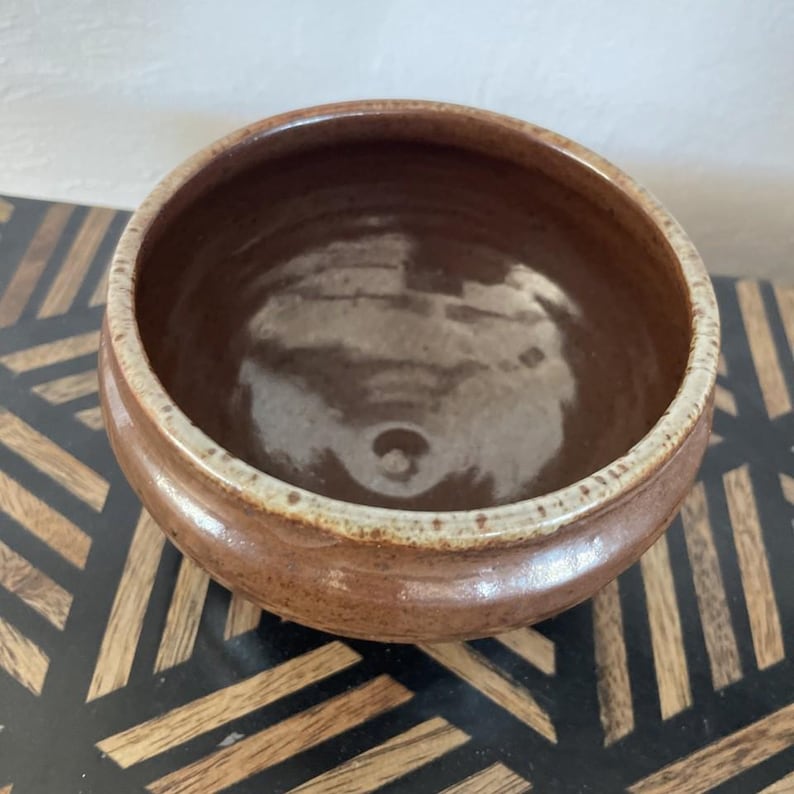 Vintage Hand Thrown Studio Art Pottery Bowl / Dish 3.5" Brown W White ...