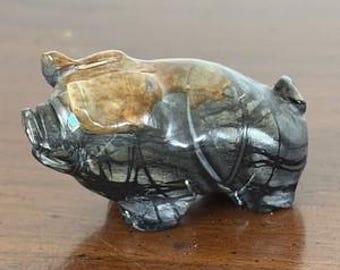 Zuni Pueblo Pig Fetish Spider Web Jasper Turquoise Eyes 1.5" by 5/8"