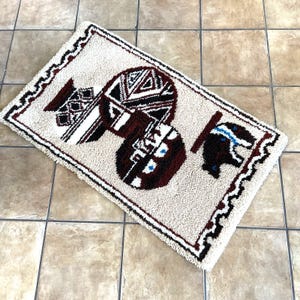 Vintage Latch Hook Rug Retro Southwestern Pottery Pattern 28x48" Wall Hanging