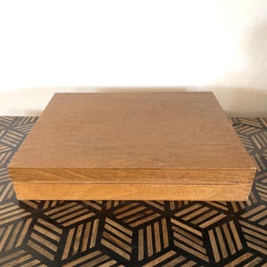 Vintage Tarnish Proof Wood Flatware Storage Chest 12 place settings