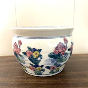 Vintage Asian Porcelain Planter / Jardiniere Floral Motif 6x4&quot;