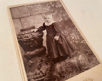 Antique / Vintage Cabinet Card Photo Young Toddler in dark dress Portrait