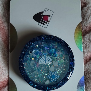 Cute hannaka shaker phone grippy or badgereel