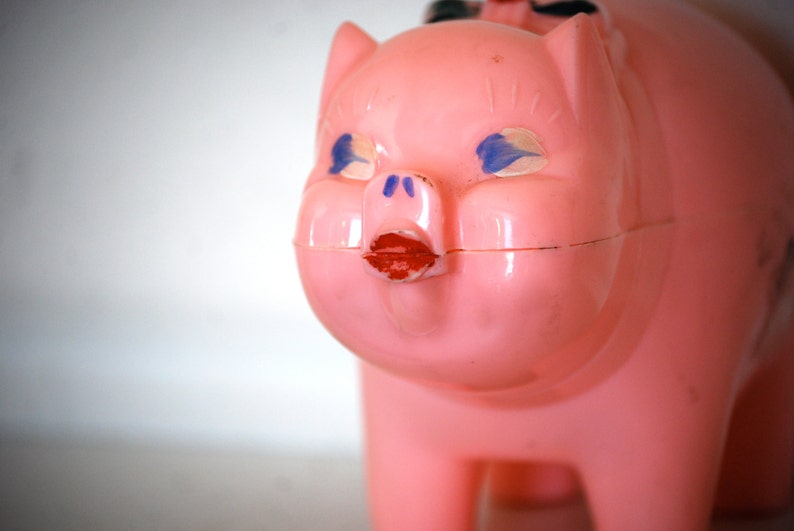 Vintage Plastic Pig Bank, Toy Town, Corp. image 2