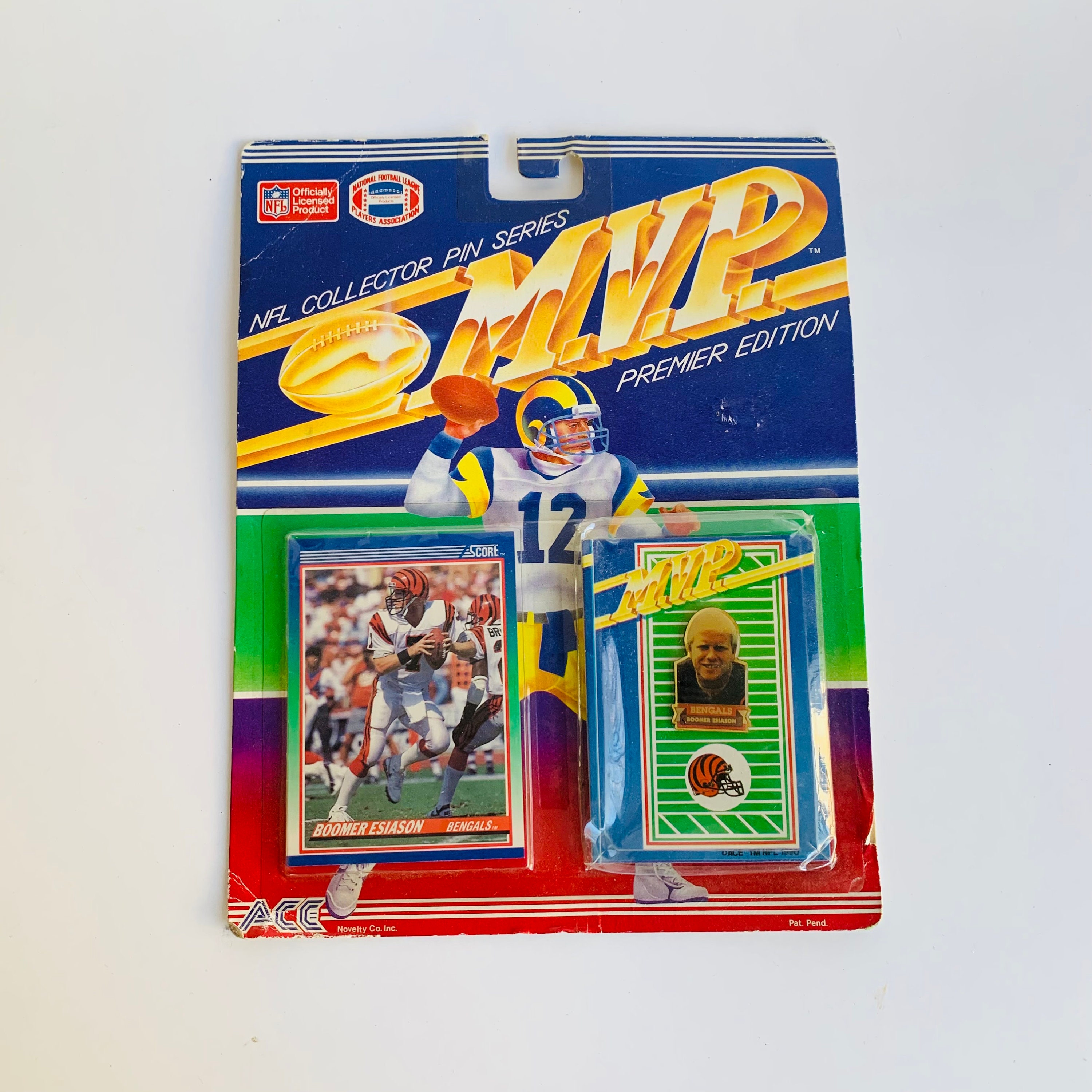 Vintage M V P NFL Collector Pin Series, Boomer Esiaspon, Bengals