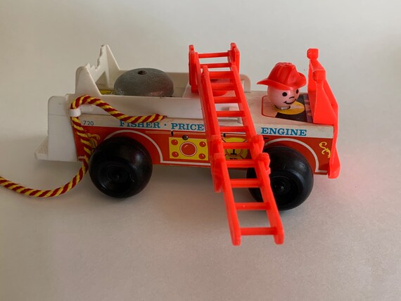 Fisher price best sale vintage fire truck