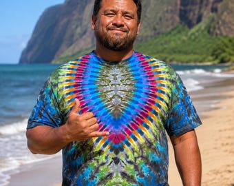 Handgjord tie dye-skjorta – Unik i sitt slag, tillverkad i USA
