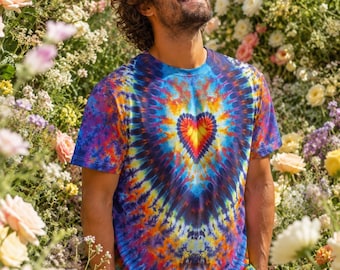 Handgjord tie dye-skjorta – Unik i sitt slag, tillverkad i USA