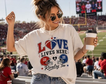 T-shirt de football personnalisé pour deux équipes, T-shirt de rivalité personnalisé « House Divided », Cadeau pour la famille des fans de football, T-shirt Comfort Colors pour les jours de match