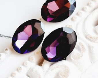 Cabochão oval de cristal roxo escuro, com detalhes em prata, 13 x 18 mm