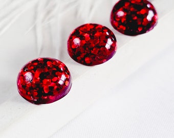 Red cabochon with silver foil flakes, Silver red resin stones for gluing, Silver flakes cabochon, Round shape, Size 12 mm, Lot of 5 pcs