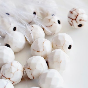 Faceted Howlite Round Beads, White Ivory Color Howlite, Size 8 mm, Lot of 10 pcs, Howlite Gemstone Beads for Jewelry Making, Gift for Mom