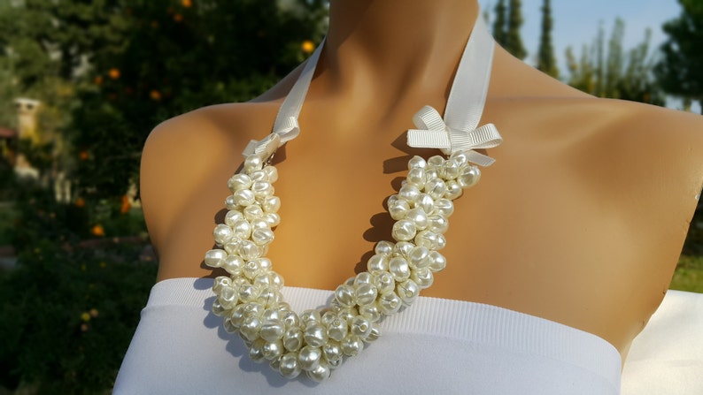 necklace for wedding day