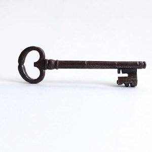 Antique Forged Iron Skeleton Key – French Cabinet Door Lock Prop