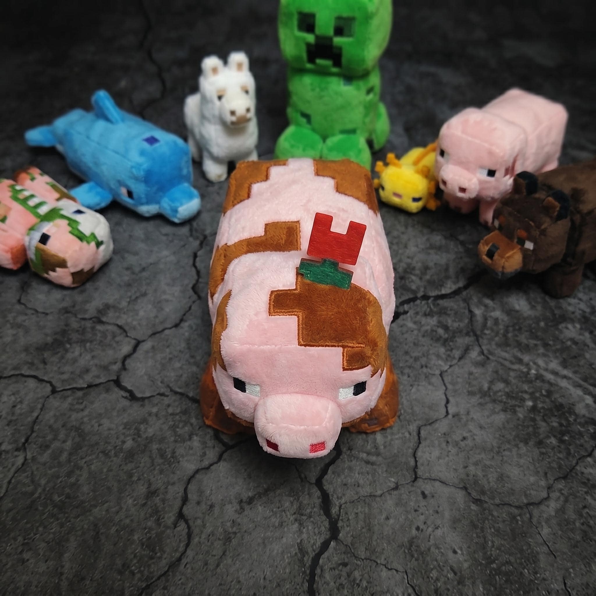 Muddy Pig Plush - 10.5 Inch Pixel Art Stuffed Animal - Cute Gamer