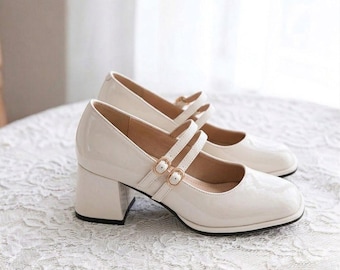 French Vintage Mary Jane Shoes Block Heel Square Toe Double Strap Pumps Wedding Bridesmaid Shoes Comfortable Beige Patent Leather Shoes