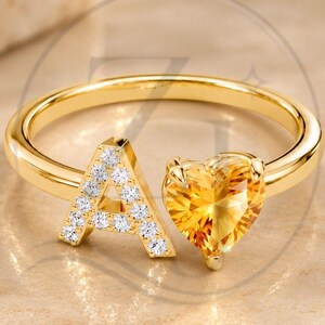 Personalisierter Geburtssteinring mit Initialen, Herzring mit individuellem Buchstaben, Pavé-Ring mit Initialen, offener Ring mit Herz-Edelstein, Jahrestagsgeschenk für Sie