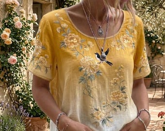 Embroidered Linen Blend Bohemian short-sleeved top: Floral Bird Motifs, Relaxed Fit, Everyday Wear