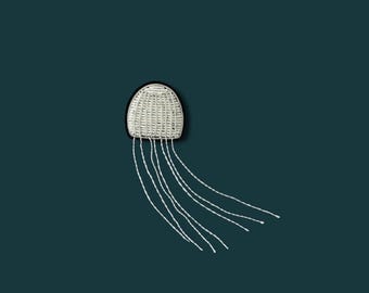 Ocean Lover Gift Jellyfish Brooch Pin, Hand Embroidered Ocean Jewelry, Tassel Lapel Pin, Sea Creature Badge, Coastal Fashion Accessory