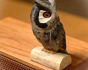 Hand-Carved Wooden Owl Sculpture, Realistic Hand-Painted Bird Figurine