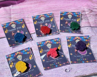 Sugar Skull Crayon Thank You Cards – Party Favors – Day of the Dead Gifts – Crayon Goodie Bags – Colorful Kids Party Favors – Birthday Favor