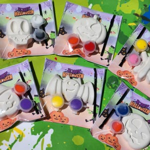 Halloween Paint Kits Plaster – DIY Halloween Craft for Kids – Party Favor – School Handout – Paint Kit – Halloween Activity Bag – Non-Toxic