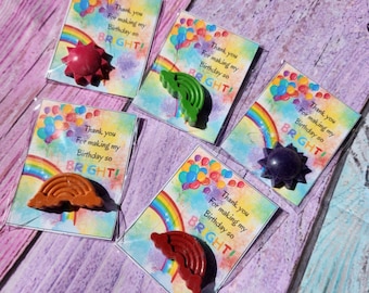 Recuerdos de fiesta de crayones de arcoíris: crayones de sol y arcoíris, bolsa de regalos para cumpleaños infantiles